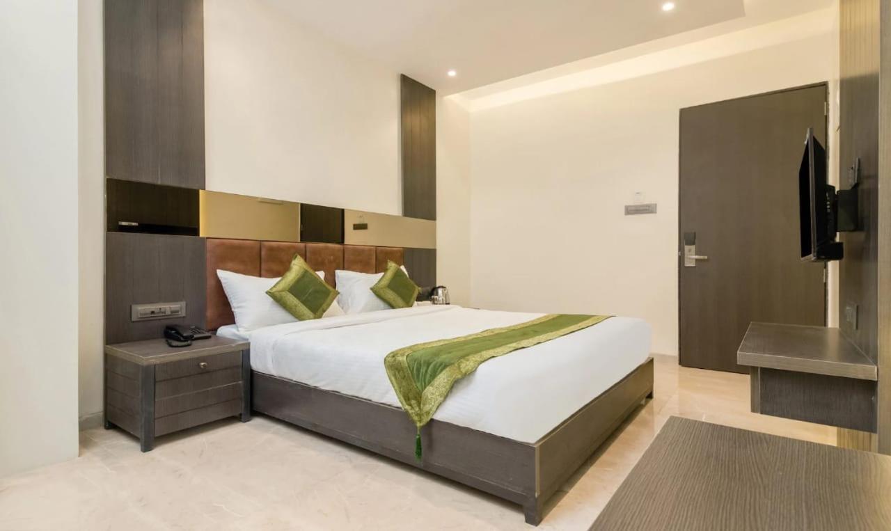 Hotel Oyster Suite Andheri West 뭄바이 외부 사진