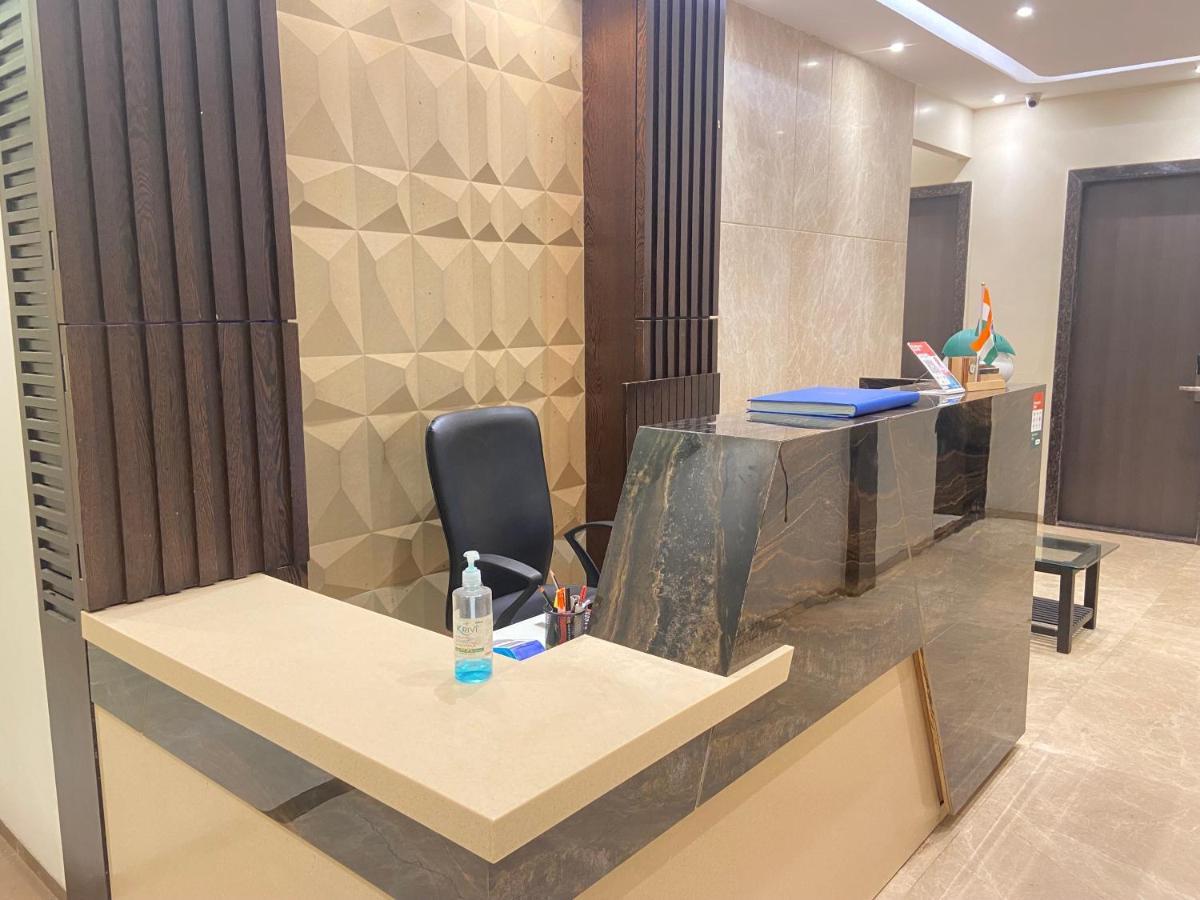 Hotel Oyster Suite Andheri West 뭄바이 외부 사진